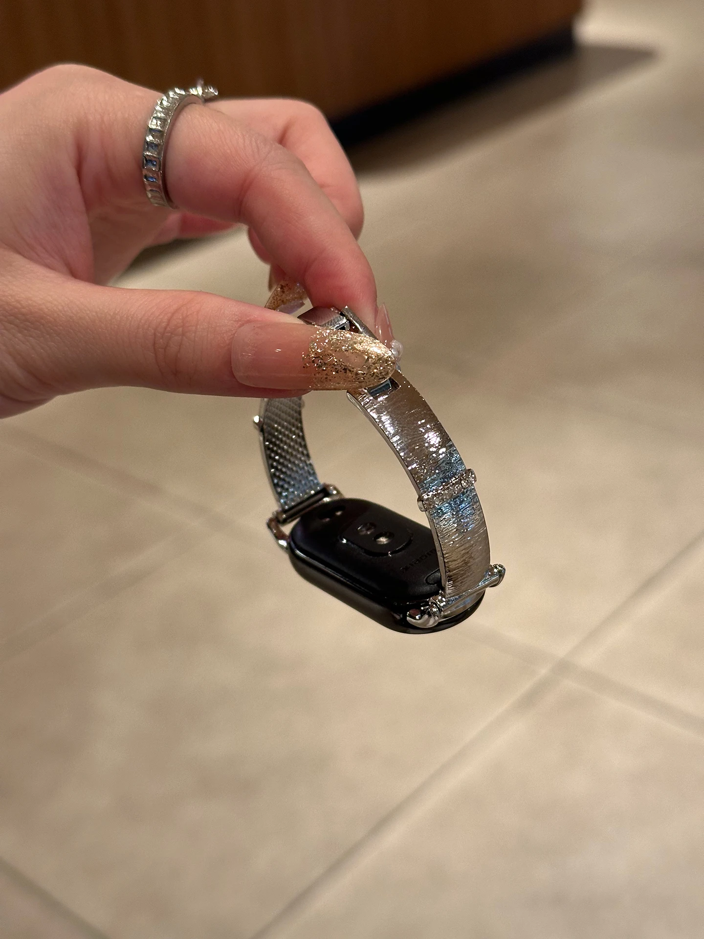 

Ремешки для часов из металла с алмазной огранкой подходят для Xiaomi Band 8Pro/9Pro, для Mi Band 3/4/5/6/7, 8/8NFC/9/9NFC/10/10NFC, для Redmi Watch.