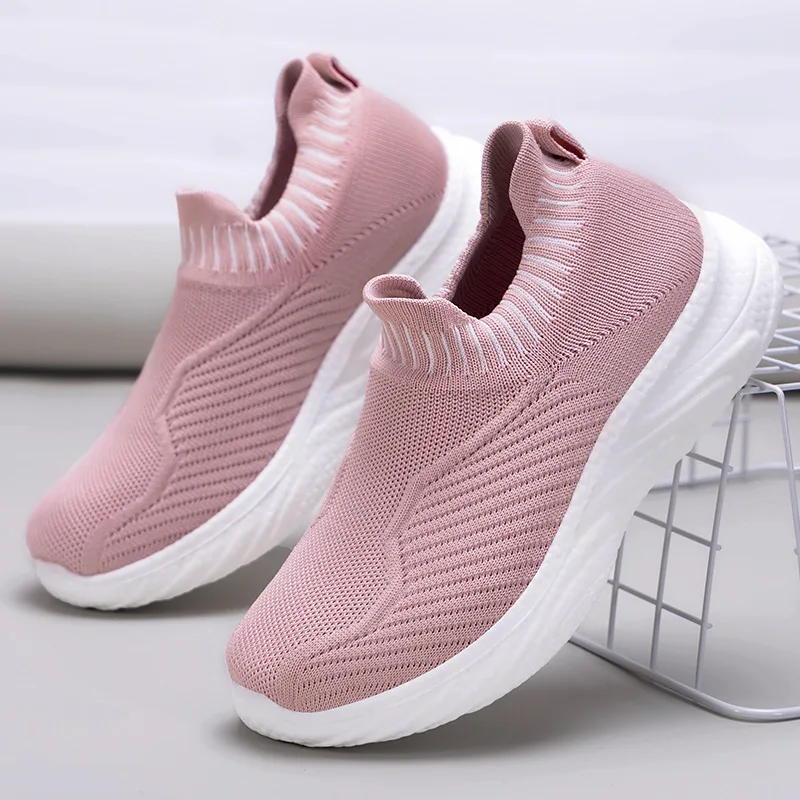 

Shoes women spring and summer a new mother shoes shoes flying woven breathable light casual shoes light mouth women's shoes