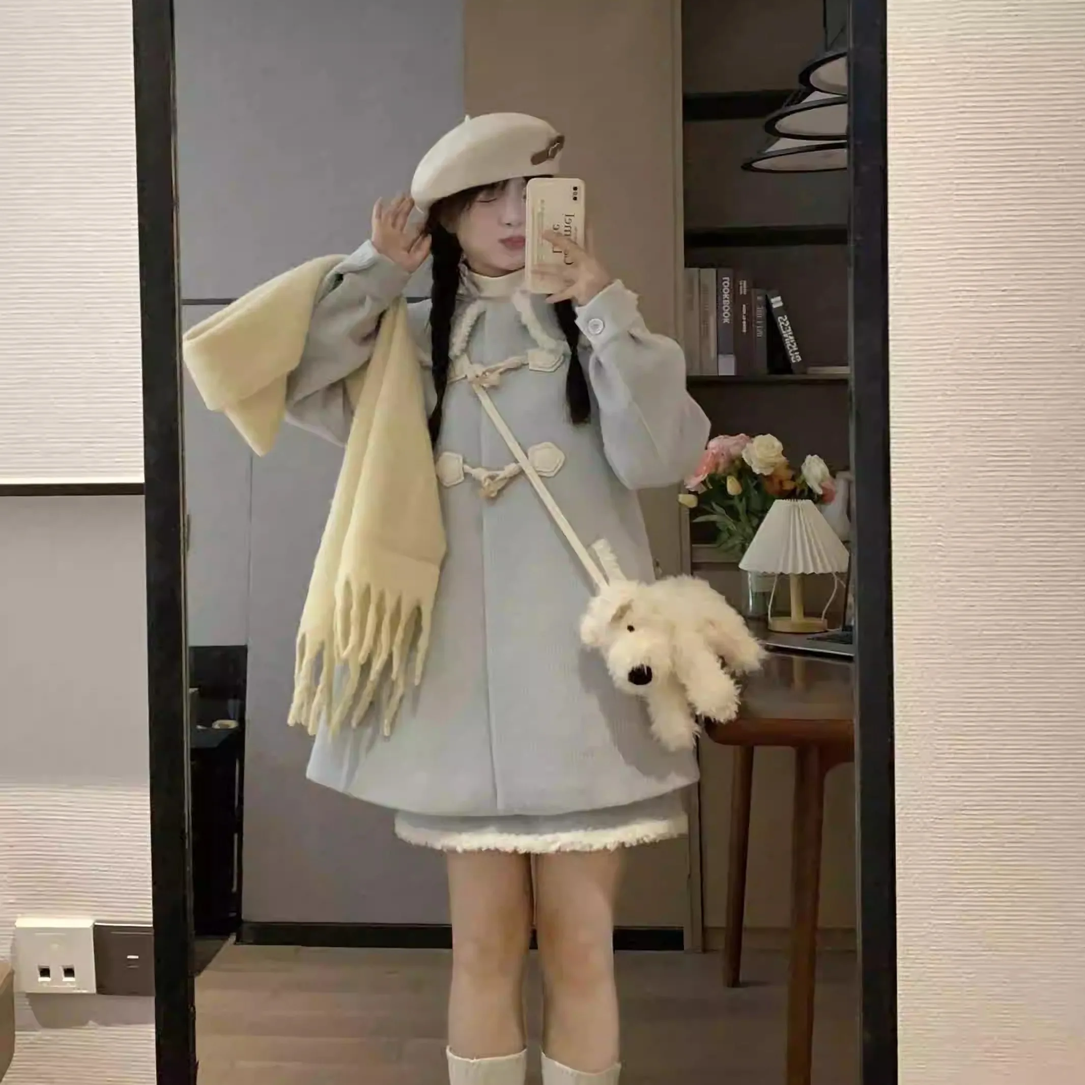 

Korean Sle Thiened Loose Woolen Coat for Women with Horn Buttons Autumn Winter Princ Student Small Size Tweed Coat