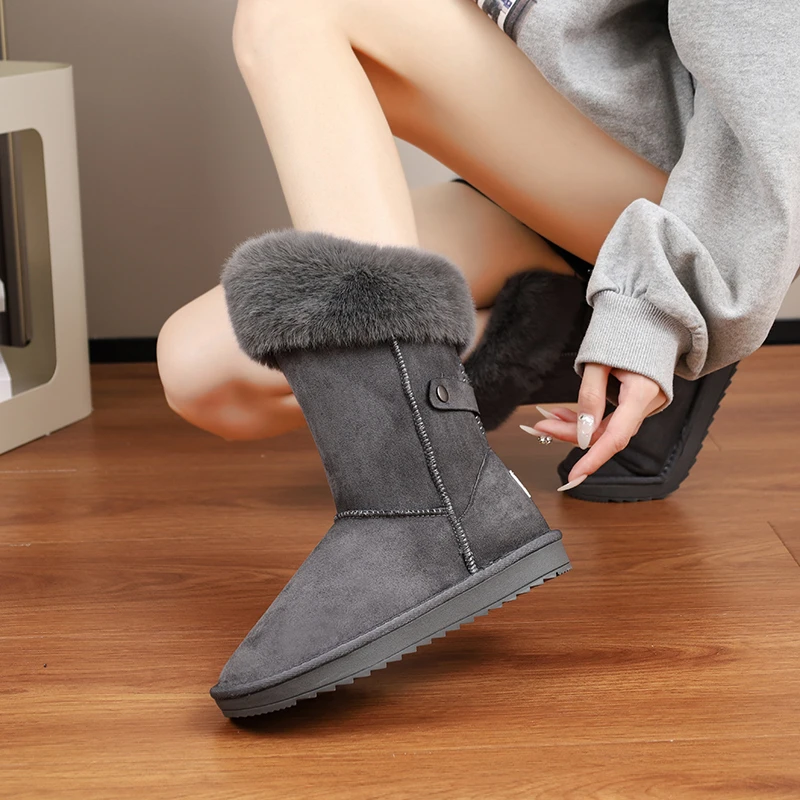 Boots Female 2024 Winter New Fashion Platform Snow Boots Women Solid Round Toed Warm Plush Cotten Shoes Size 42