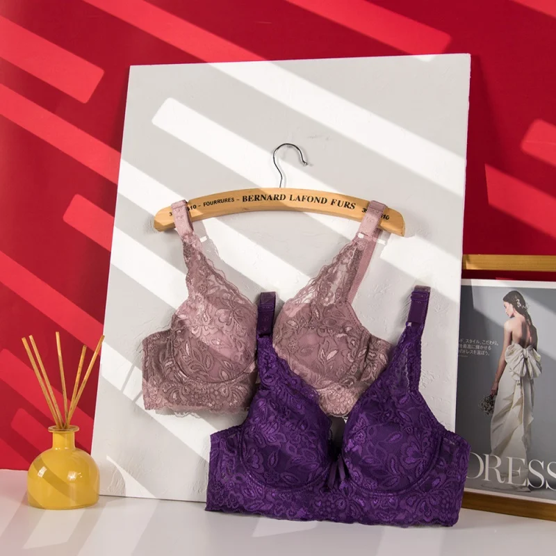 Plus Size Floral Lace Bra with Underwire