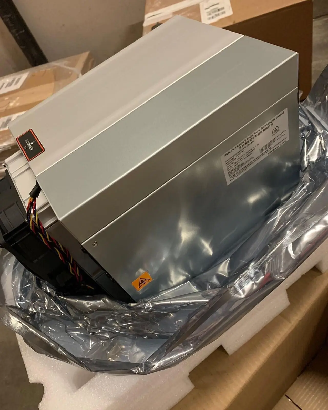 

Новый майнер BITMAIN Antminer L7 9500M LTC & DOGE W/PSU