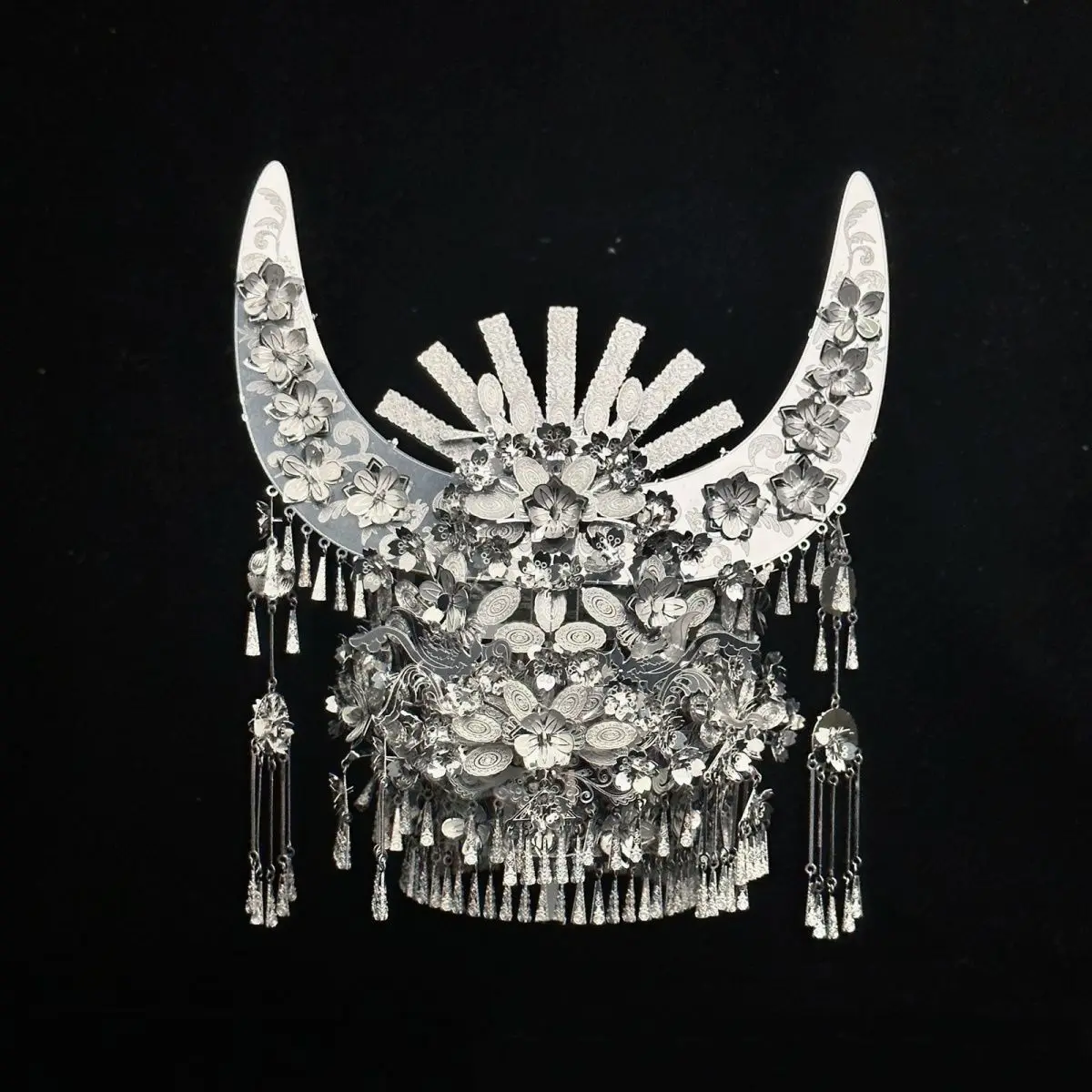 Miao Crown 3d Stereoscopic Metal Puzzle Diy Assembled Model By Hand Be Your Own Queen Decoration Crafts High Difficulty Level