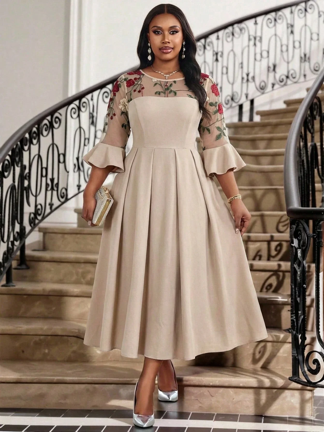 

Элегантное женское платье миди с сетчатыми вставками и круглым вырезом, рукав 3/4, для торжественных мероприятий