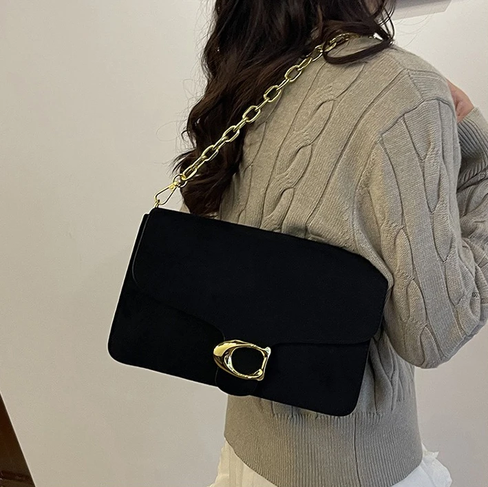 

Winter Hot-selling Premium Matte Handbag Women's Christmas New Fashion Retro Chain Shoulder Bag Crossbody Small Square Bag