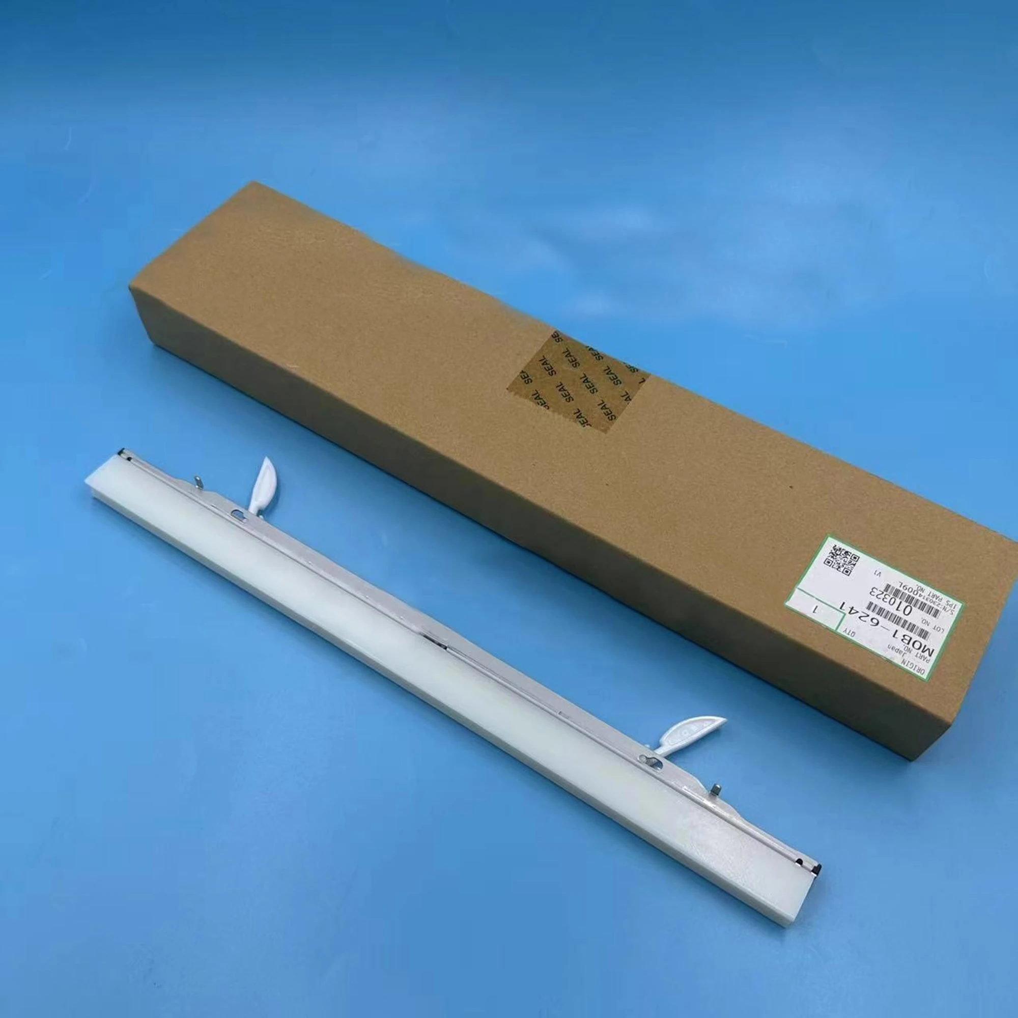 

M0B1-6241 M0B16241 2nd Transfer Coating Bar for Ricoh C9200 C9210 C9220