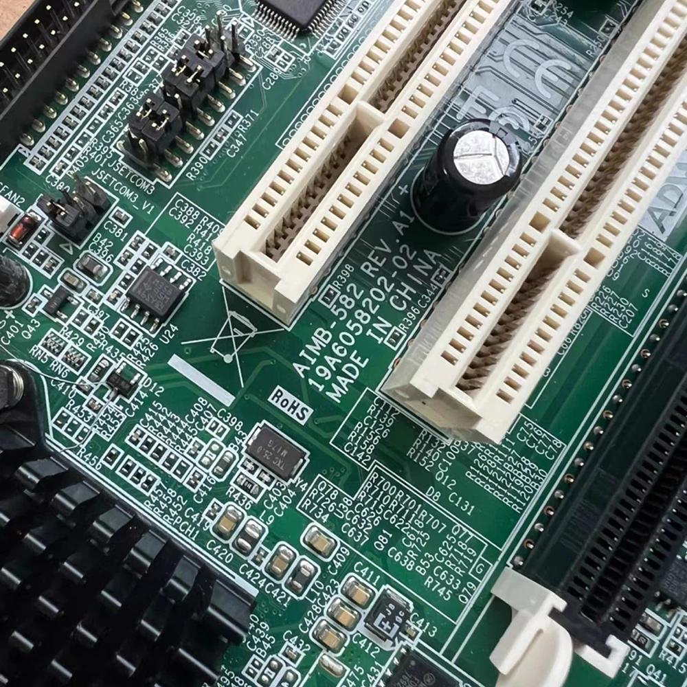 AIMB-582 REV.A1 AIMB-582QG2 porta Ethernet gigabit dupla placa-mãe de controle industrial chipset Q77 suporta 1155 pinos
