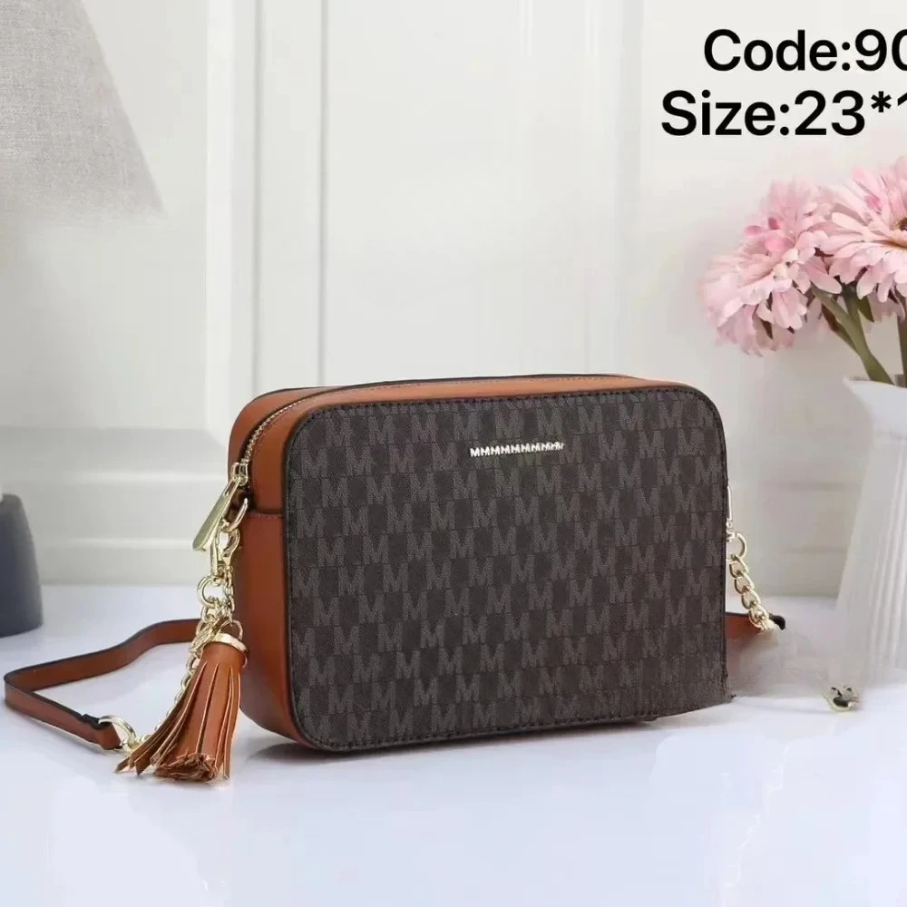 بيتي كيس ريترو روند، كيس أن باندولير بسيط، ليجر وديكونتراكت، أن لا وضع و luxueux، نمط نوفو #4