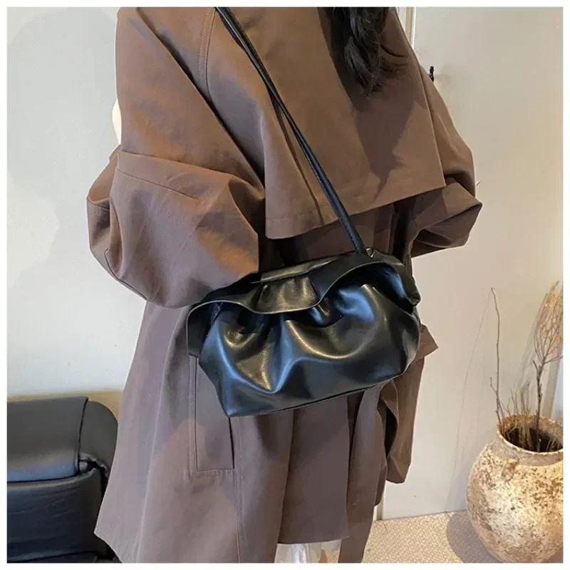 PU Ruffle Edge Zipper 2025 New Product Satchels Shoulder Bag Solid Color Trend Fashionable Western Style Soft Crossbody Bag