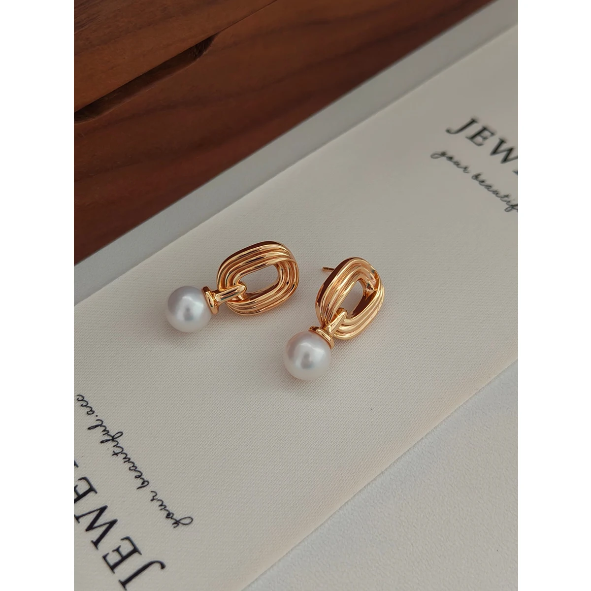 NEW ​ Full Body S925 Pure Silver Plated With 18K Real Gold | Natural Freshwater Pearl Earrings 100624