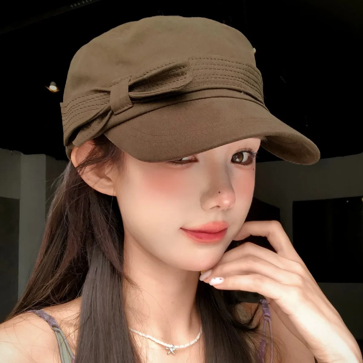 Vintage Suede Women's Beret with Bow Decoration, Made of Polyester with Delicate Stitching, Suitable for Daily Commuting, Newsboy Hat, Solid Color Winter Hat