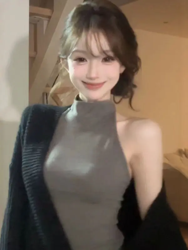 

Korean Style Vintage V-Neck Sweater Set Inner Wear Two-Piece Ensemble Elegant Complete Outfit OOTD Spring Fashion Women's Set