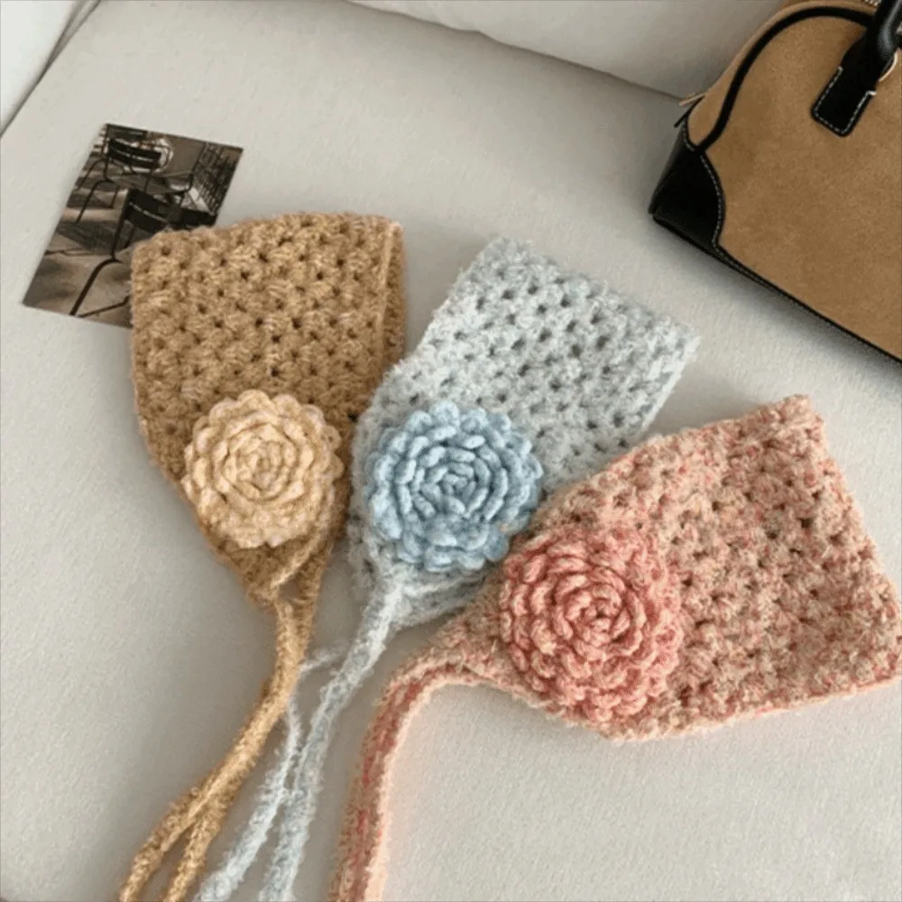 protetores-de-orelha-de-nylon-tricotados-com-decoracao-floral-3d-artesanato-em-croche-manual-protetores-de-orelha-com-flores-3d-design-retro-com-faixa-de-amarrar-faixa-de-cabelo-casual-em-croche