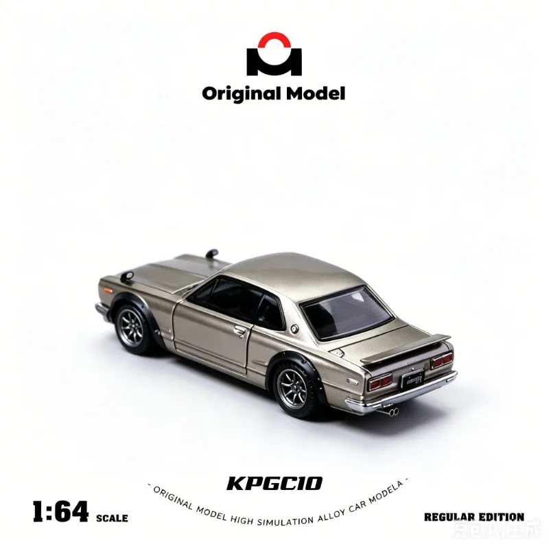 

OM 1:64 Nissan 2000 KPGC10 Skyline Die Casting Alloy Simulation Car Model Collection Souvenir for Boys Gift.