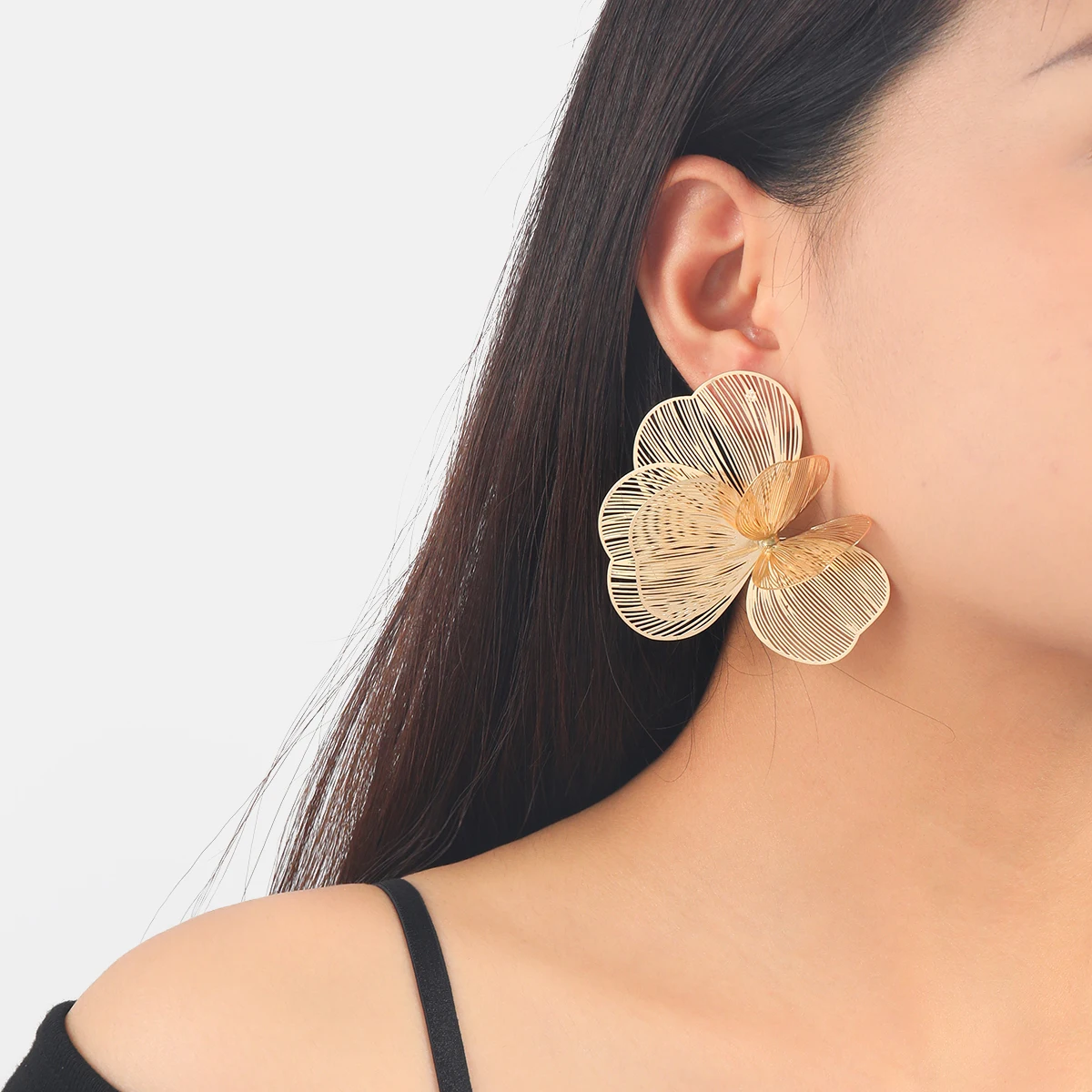 

2024 New Arrival Fashion Vintage Women Drop Earring Geometric Flower Tassel Hollow Butterfly Filigree Copper Earrings