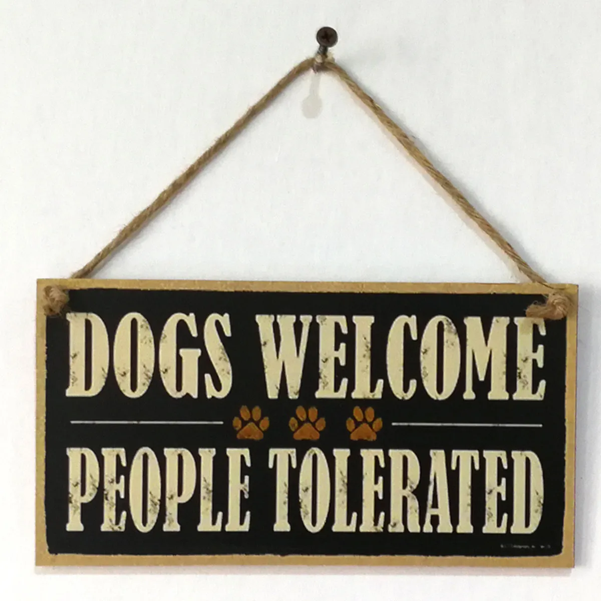 Vintage Dogs Welcome People Tolerated Wooden Hanging Plaque Rustic Farm Decor for Home Office Cafe Wall Door Hanging Plaque
