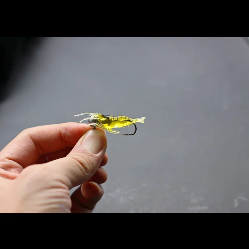 Luya Grass Shrimp Luminous Biomimetic Shrimp Bait 4cm 10pcs Artificial Bait Bait Single Hook Sea Fishing Tool image 4