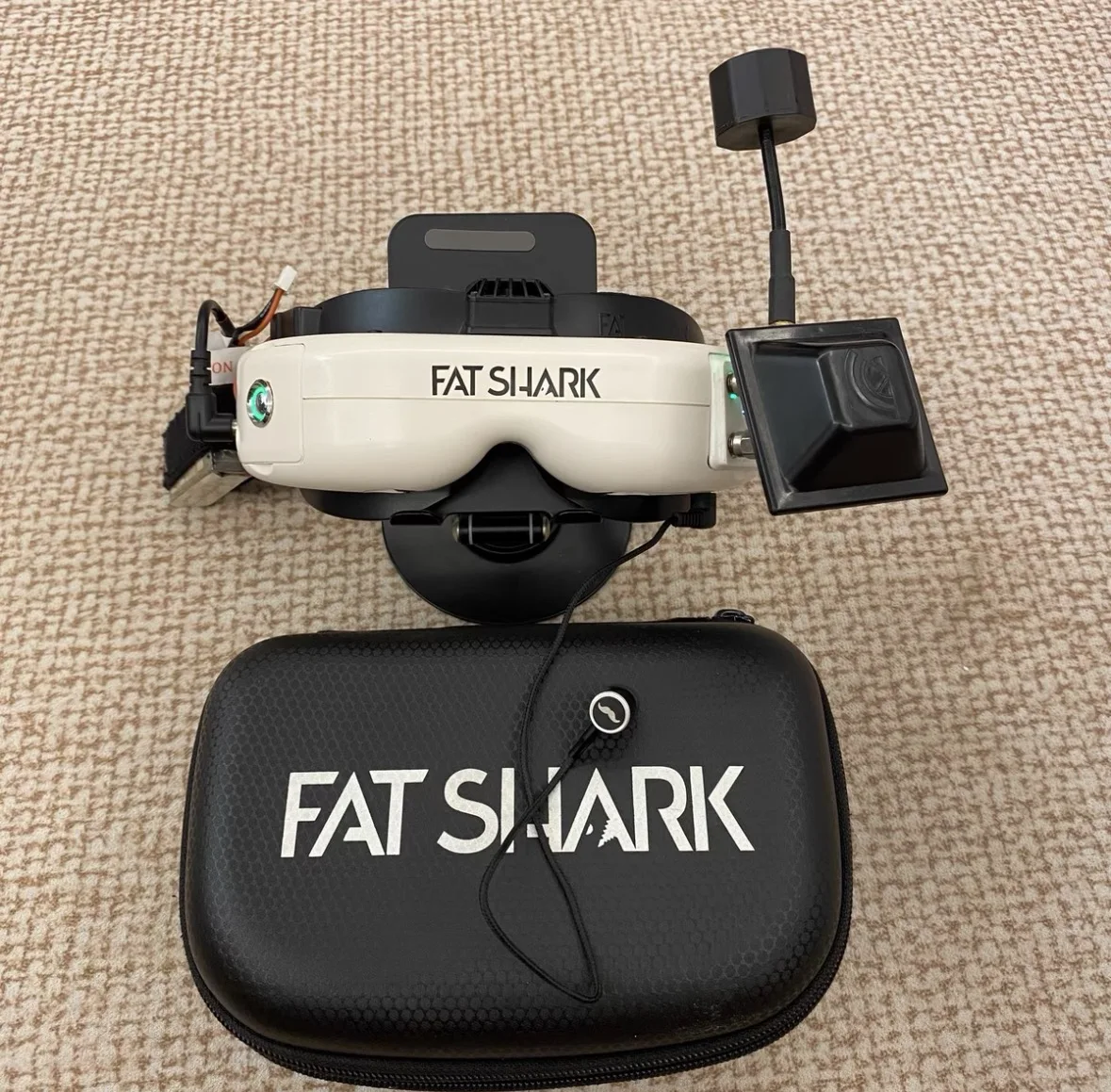 

85% НОВЫЕ FPV-очки FatShark Dominator HDO с системой диверсификации OWL RC FPV и OLED-дисплеем