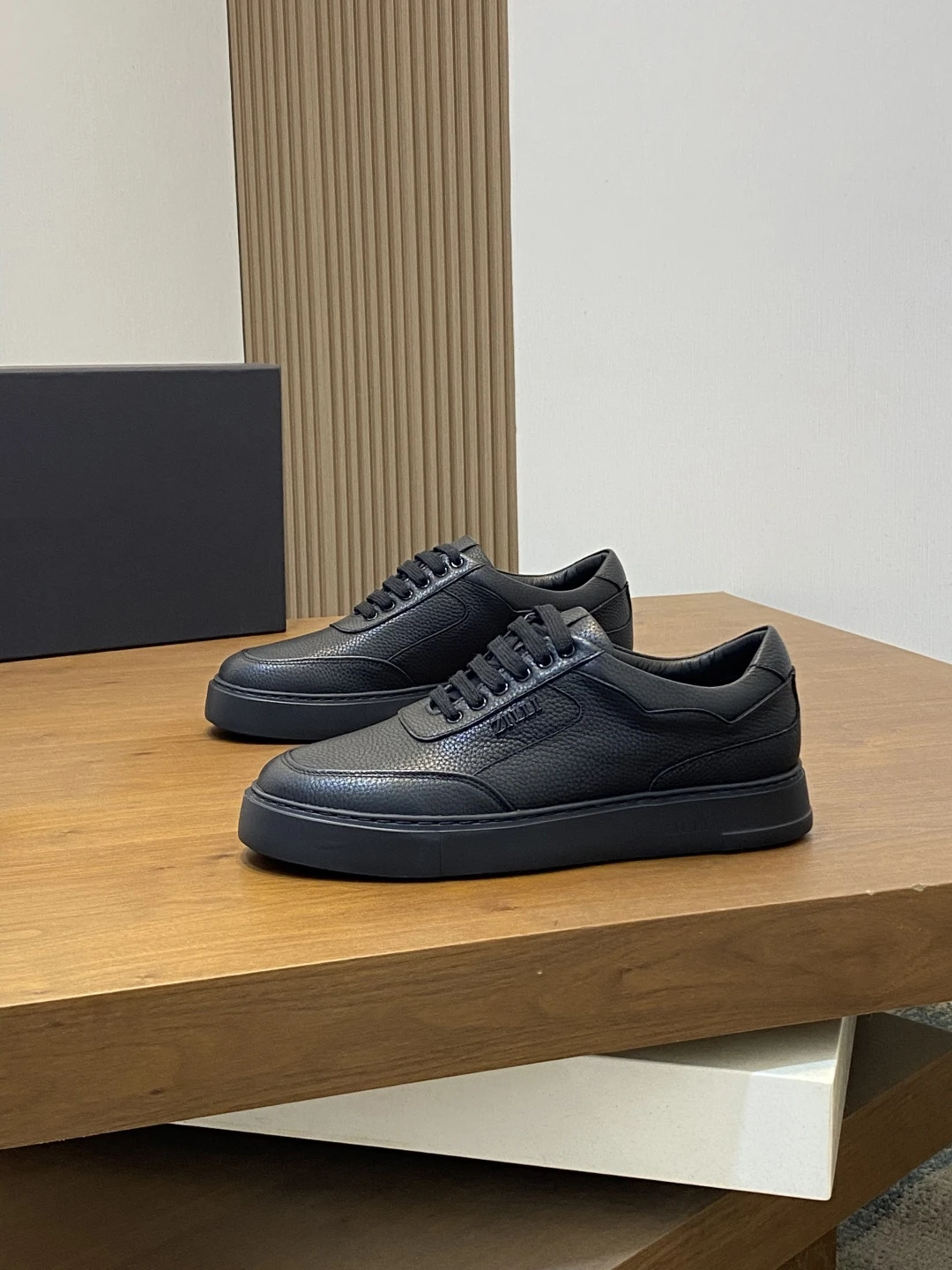 

OECHSLI Shoes Cowhide Sneakers 2026 new fashion genuine leather outdoor sports shoes high quality Men European big size 38-46