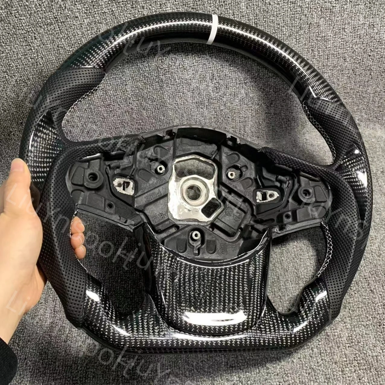 Maßgeschneidertes Lenkrad aus echtem Carbonfaser mit Rahmenverkleidung aus Kohlefaser und Paddel für Toyota Supra GR A90 A91 Mkv 2020+ – Detail 3
