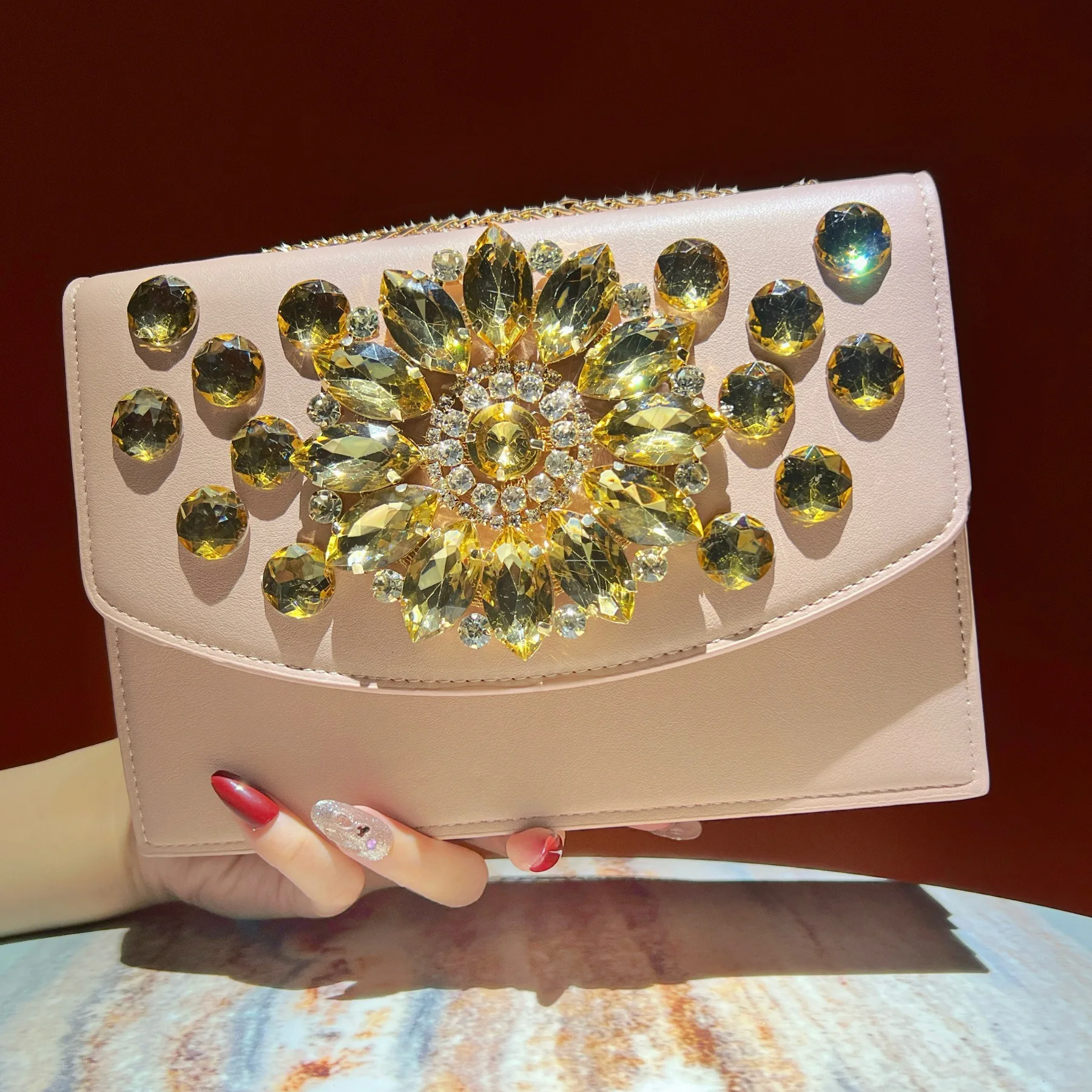 Women's  Large capacity clutch One shoulder armpit bag Multi-compartment chain Handbag Crossbody dinner