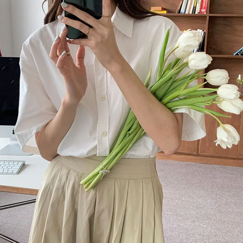 2025 décontracté à manches courtes chemise femme été tout-match ample col rabattu Blouse femme coréenne Simple boutonné chemises de travail