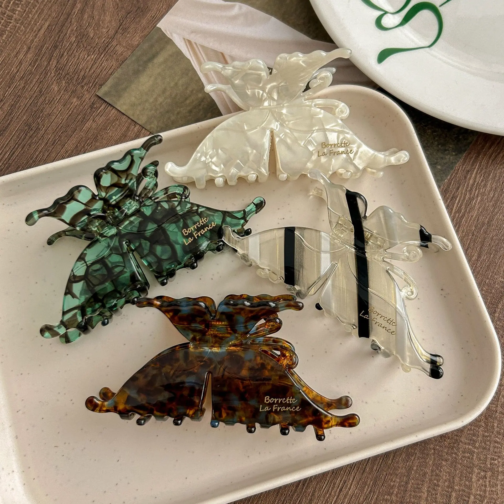 

Women's Korean-style designed hair accessories, new exquisite acetate hair clips, elegant butterfly shark clips