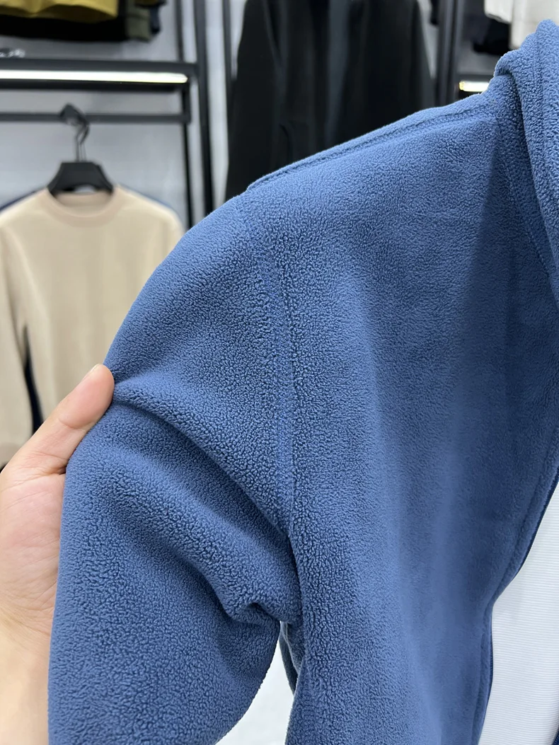 Luxuriöse Plüsch-Winterjacke mit Stehkragen für Herren, Designer-Marke, Pony-Stickerei, Modischer und Bequemer Reißverschluss-Mantel – Detail 26