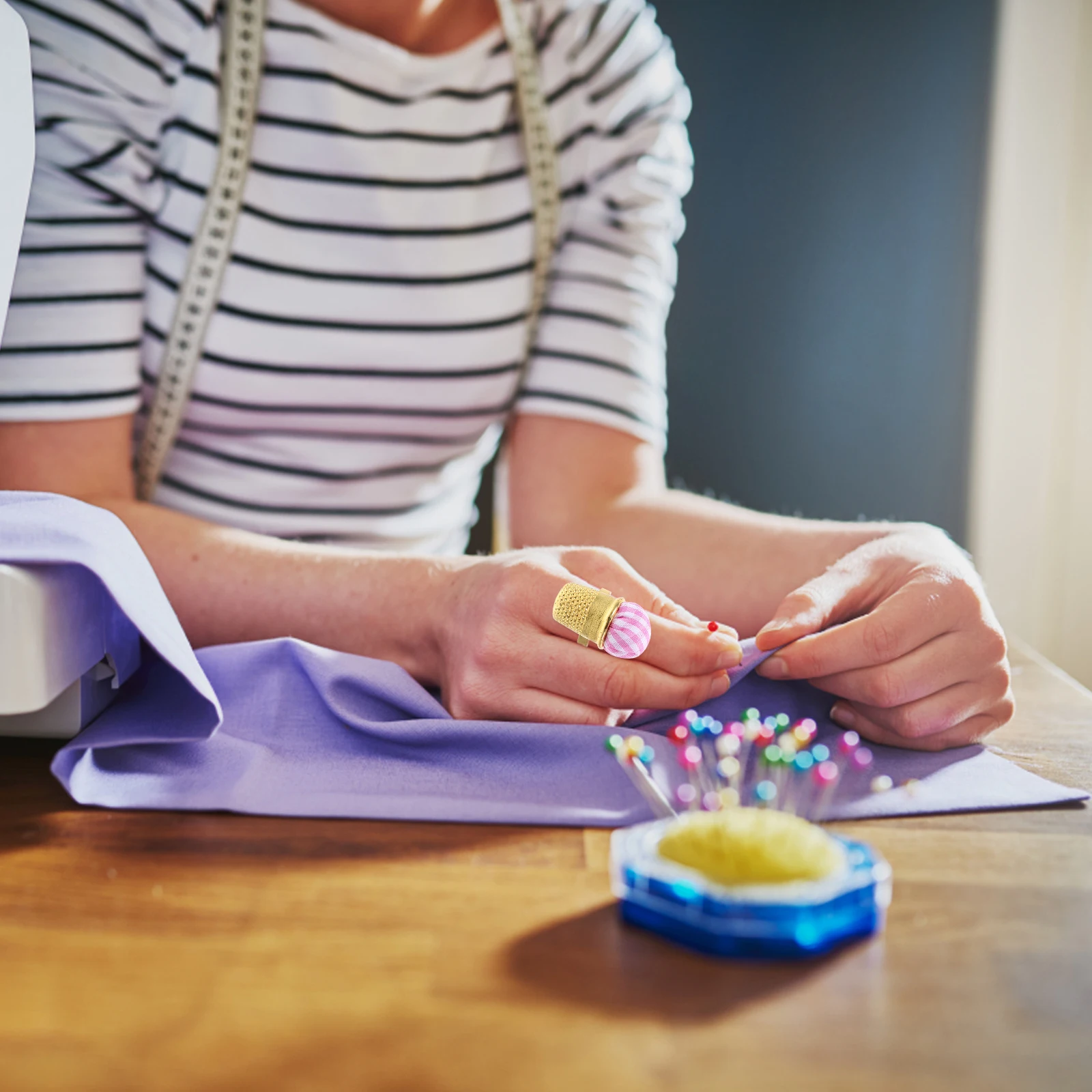 

Pin Cushion Open Ring Sewing Tool Durable Cloth Metal Material Adjustable Design Fashionable Shape Practical Embroidery