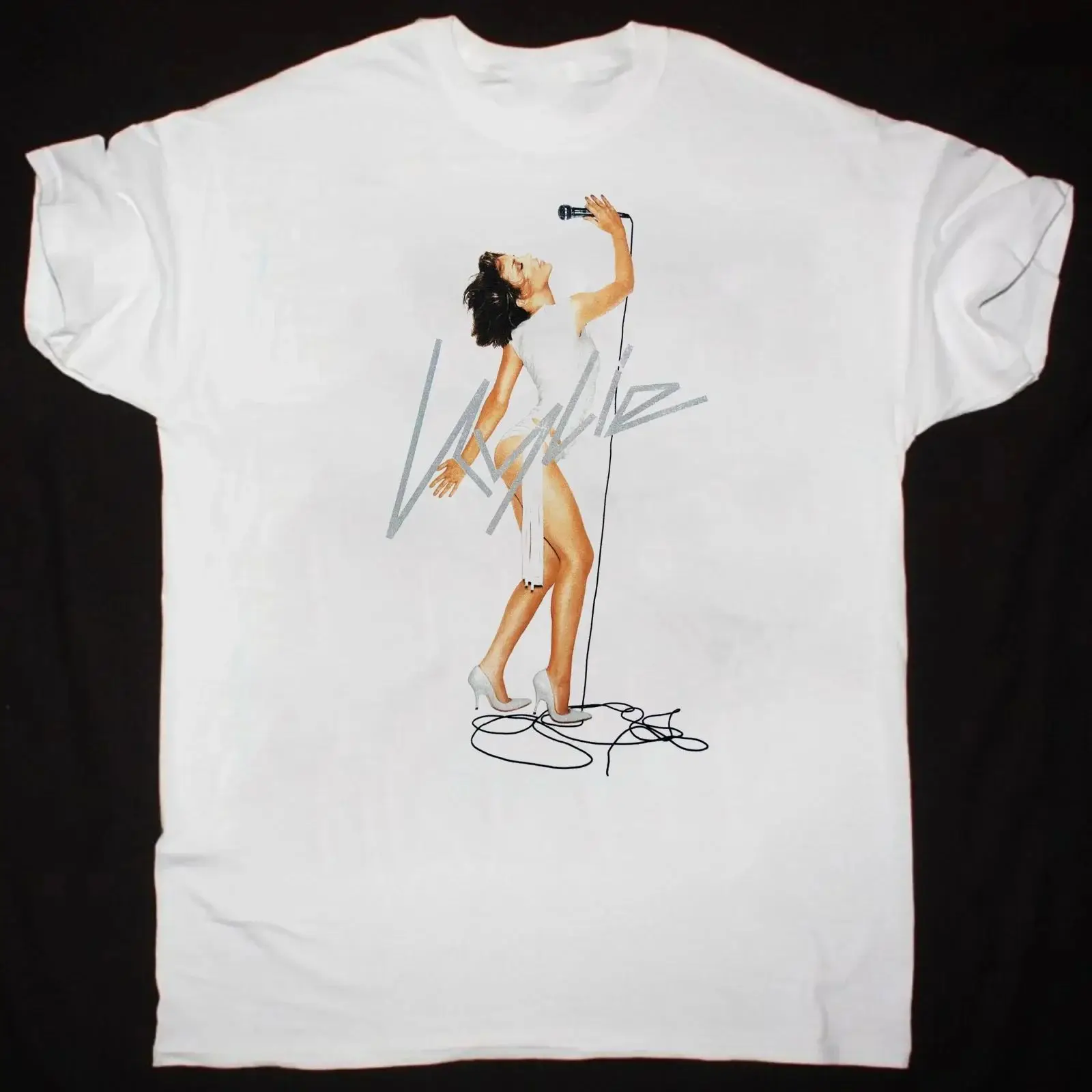 Kylie Minogue on Stage White T-Shirt Fashion Classic Print Tees Summer Vintage Y2k T-shirt Casual Loose Print Top Unisex