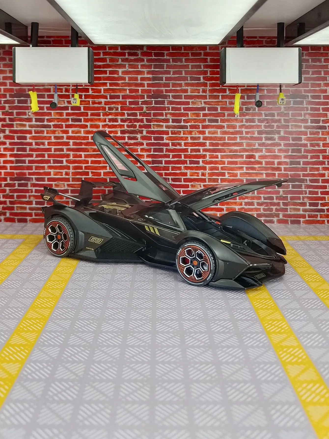 Modèle de voiture en alliage Lamborghini V12, Simulation 1:22, Collection d'ornements, porte ouvrable, son et lumière, cadeau de retour