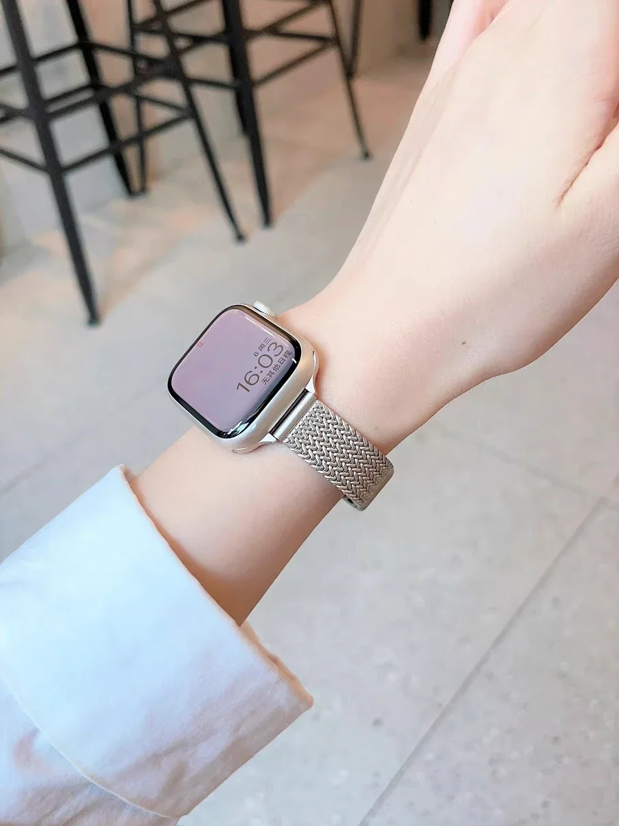 Bracciale magnetico in acciaio inossidabile di moda per cinturino Apple Watch serie 8/7/6/10/9 40mm 41mm 38mm 42mm 44mm 45mm 46mm cinturino