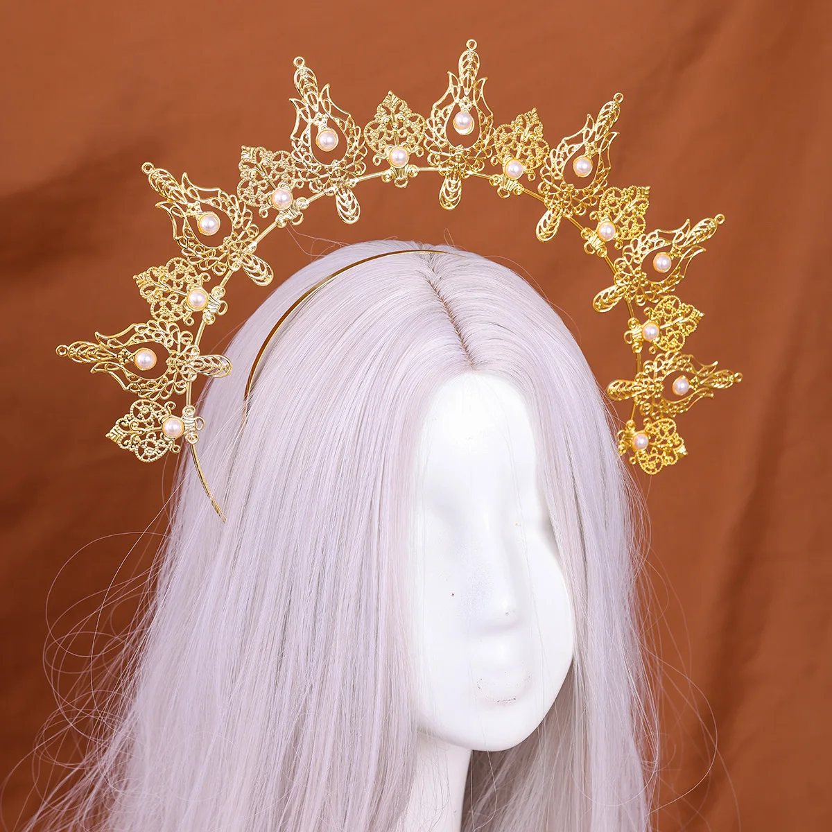 Trendy Divine Halo Women's Baroque Tiara Neutral Exaggerated Eye-Catching Hair Accessory for Party Banquet Holiday image 3