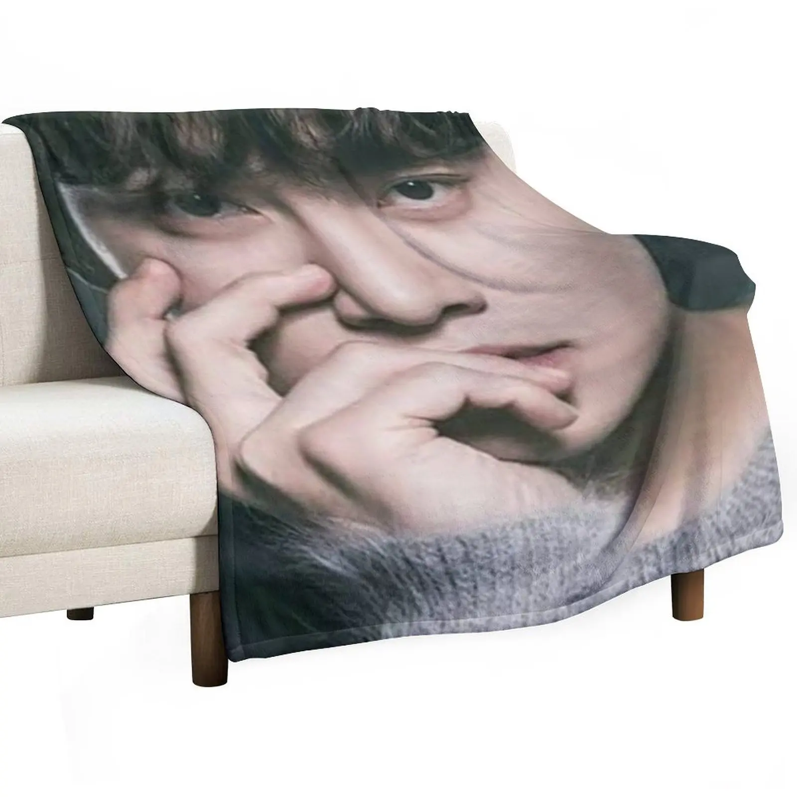 Ji Chang Wook Throw…