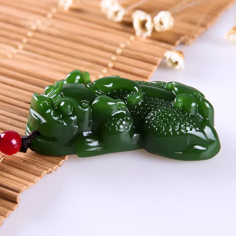 

Spinach Green Jade Pixiu Pendant Popular Versatile Pendant for Men and Women