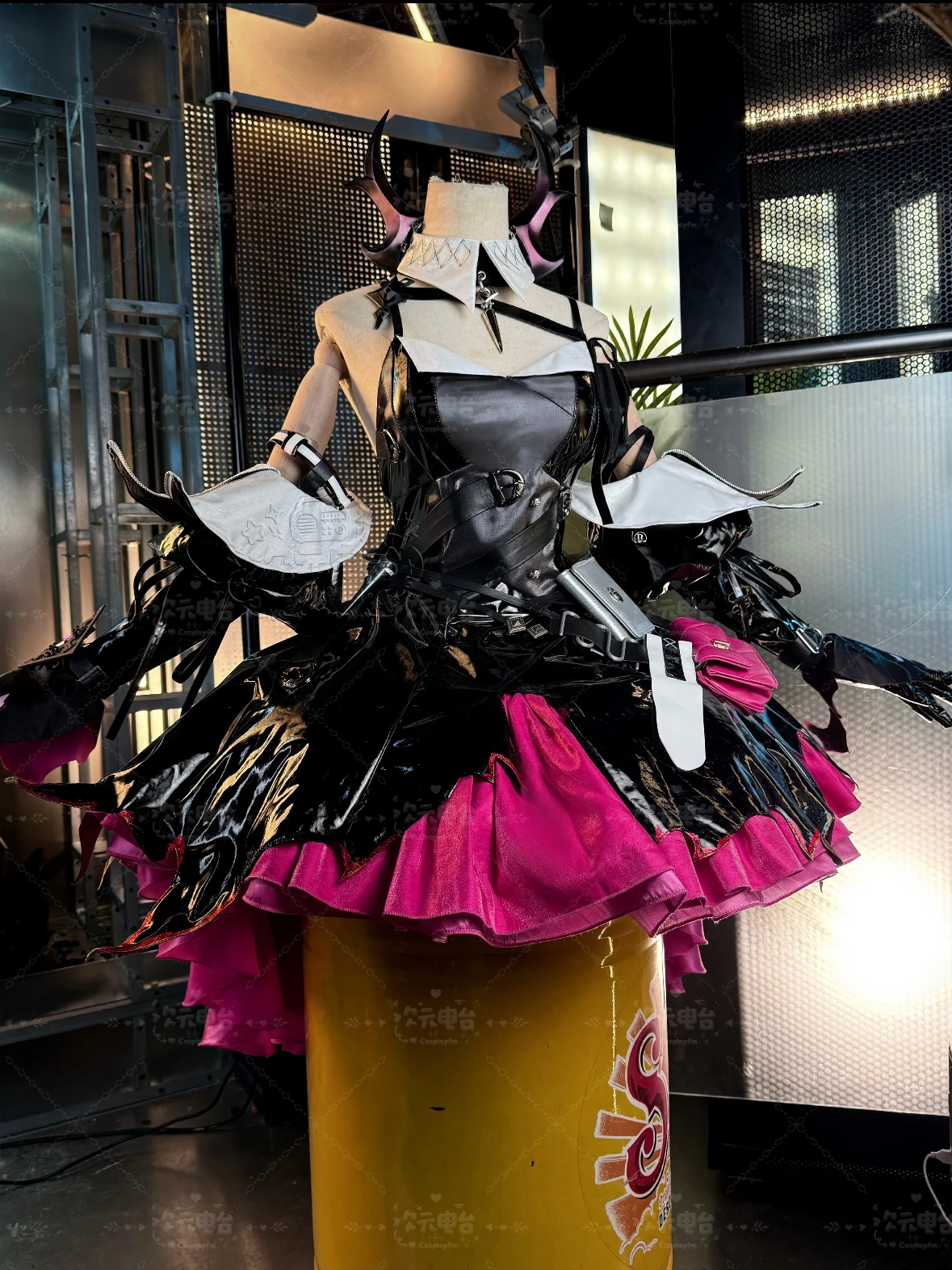 

Arknights: Endfield Laevateinn Csoplay Costume Women Game Anime Outfit Halloween Carnival Party Suit Comic Con Uniform AniMuse
