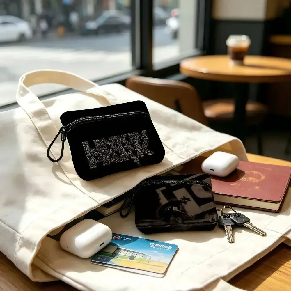 Rock L-Linkin Parks Portable Mini Oxford Cloth Coin Purse With Carabiner Hook Zipper Key Card Earphone Storage Wallet