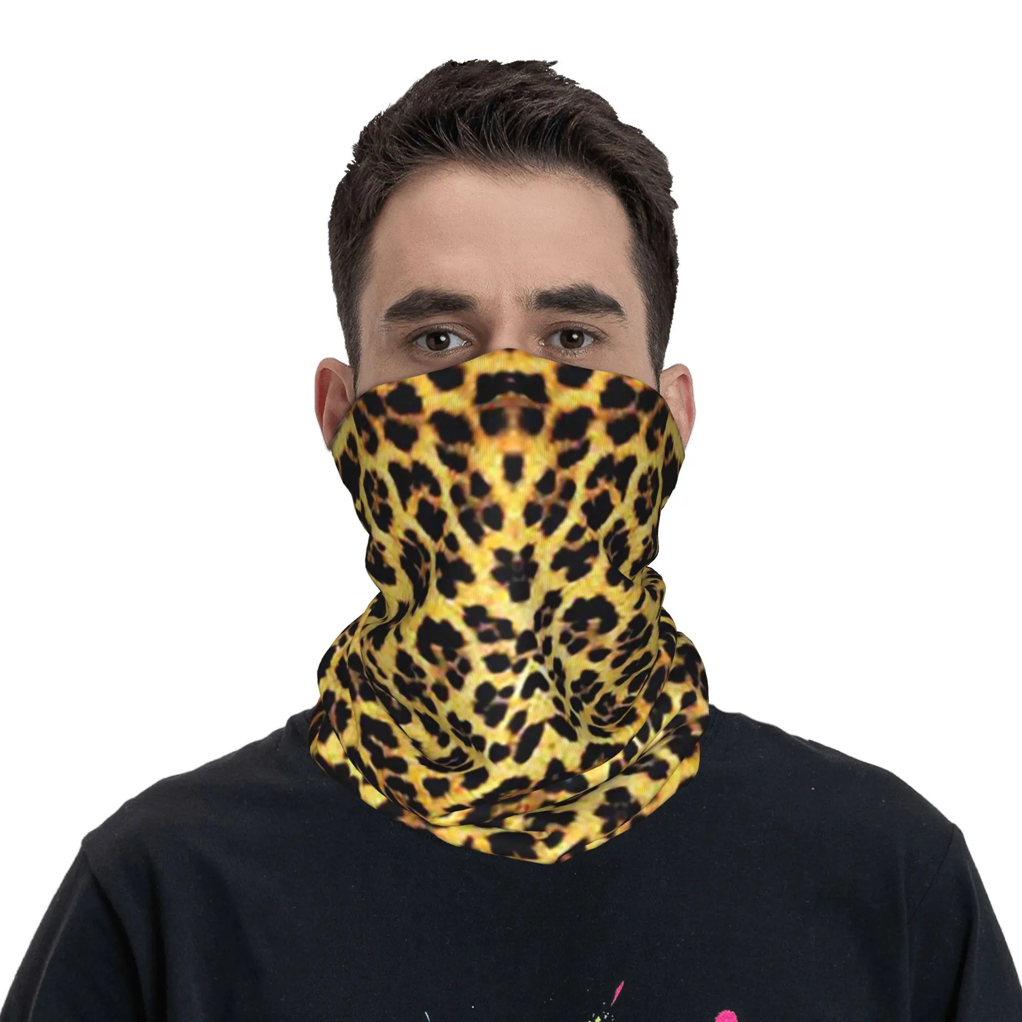 Leopard Print Bandana Neck Gaiter Printed Face Scarf Multi-use Face Mask Running For Men Women Adult All Season