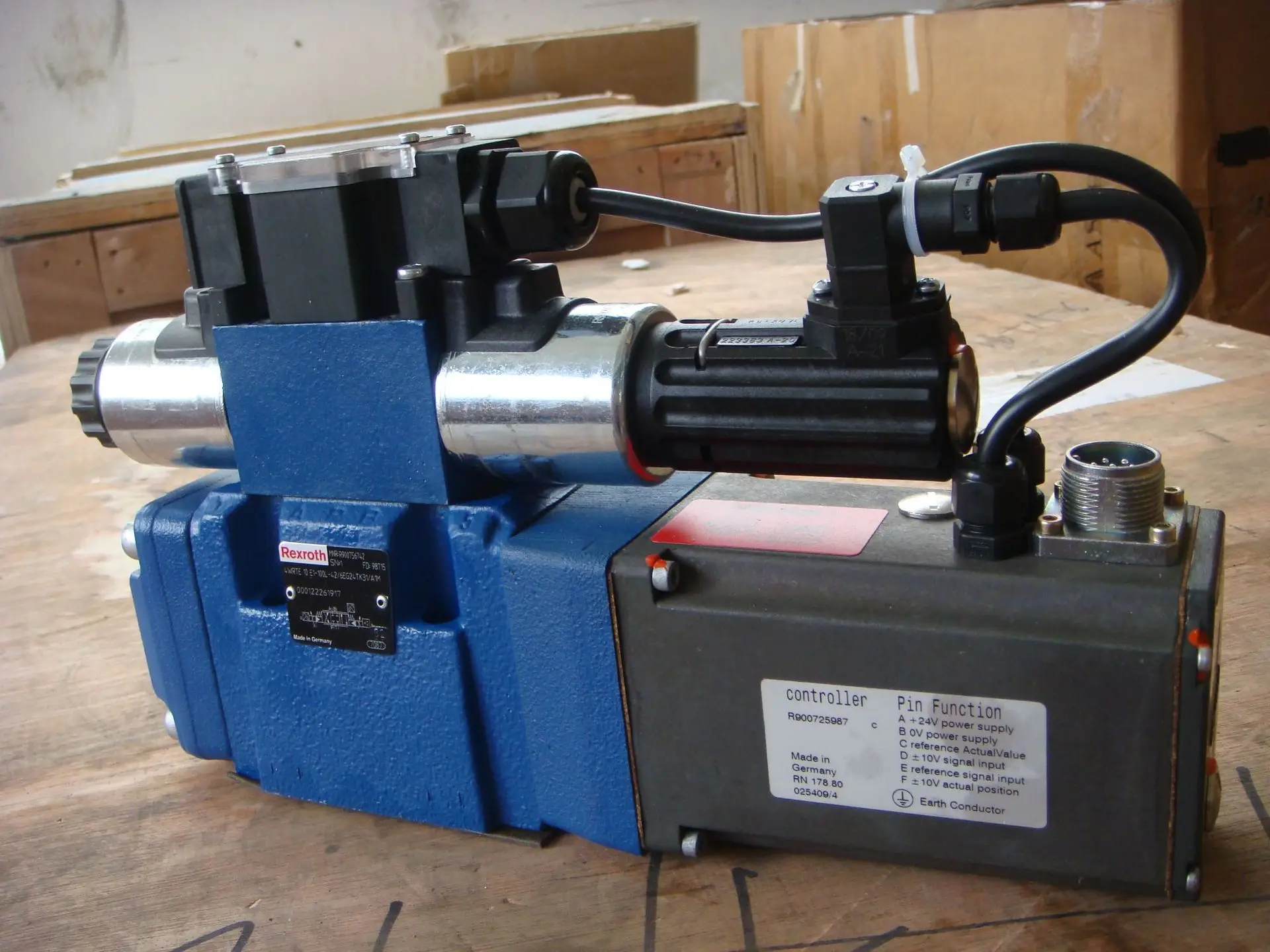 Drei-Positionen-Vierwege-Hochfrequenz-Schallwegeventil 4WRTE-Serie Proportionalventil