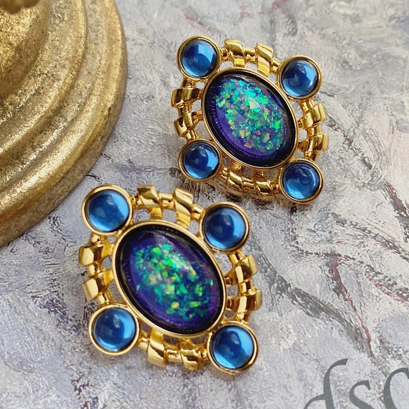 HUANZHI Fashion Charm Resin Rhinestone Blue Metal Dangle Earrings for Women Party Vintage Pendant Jewelry Accessories New