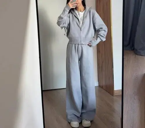 

2025 Autumn/Winter New Women's Solid Color Slimming Short Top Slimming Knitted Pants Two Piece Set