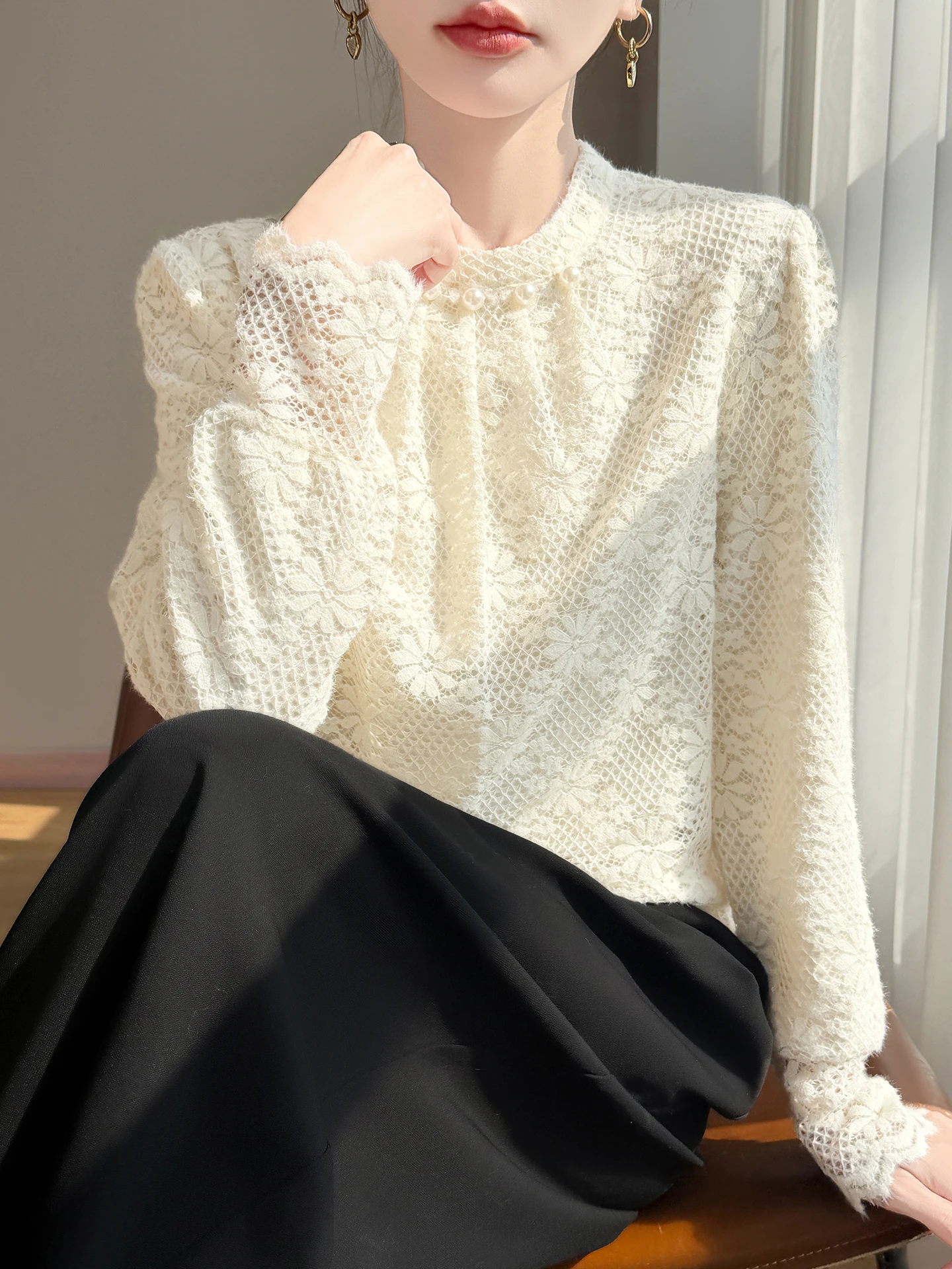 

Thiened Fce round Ne Lace Knitted irt Women's Warm Inner Wear Top Small Fraance Sle Sweater Commute Sle Long S...