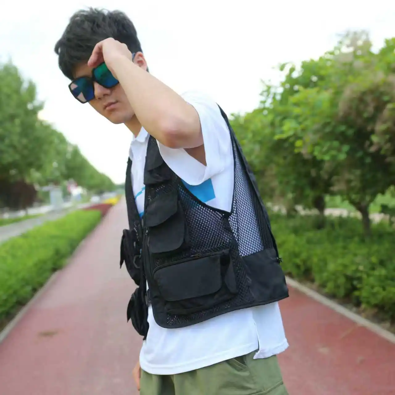 2025 Outdoor Leisure Vest Men's New Multi-Pocket Breathable Outdoor Sports Coat High-Quality Design Leisure Vest Men
