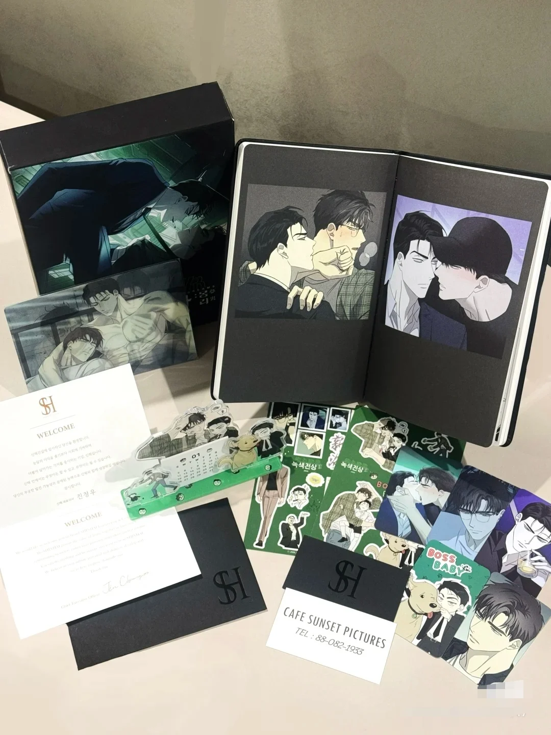 2025 Newst Pre-Order Korean BL Manhwa Under The Greenlight/녹색전상 Matthew Raynor&Jin Cheongwoo Calendar Set File Bag 9012 Listing