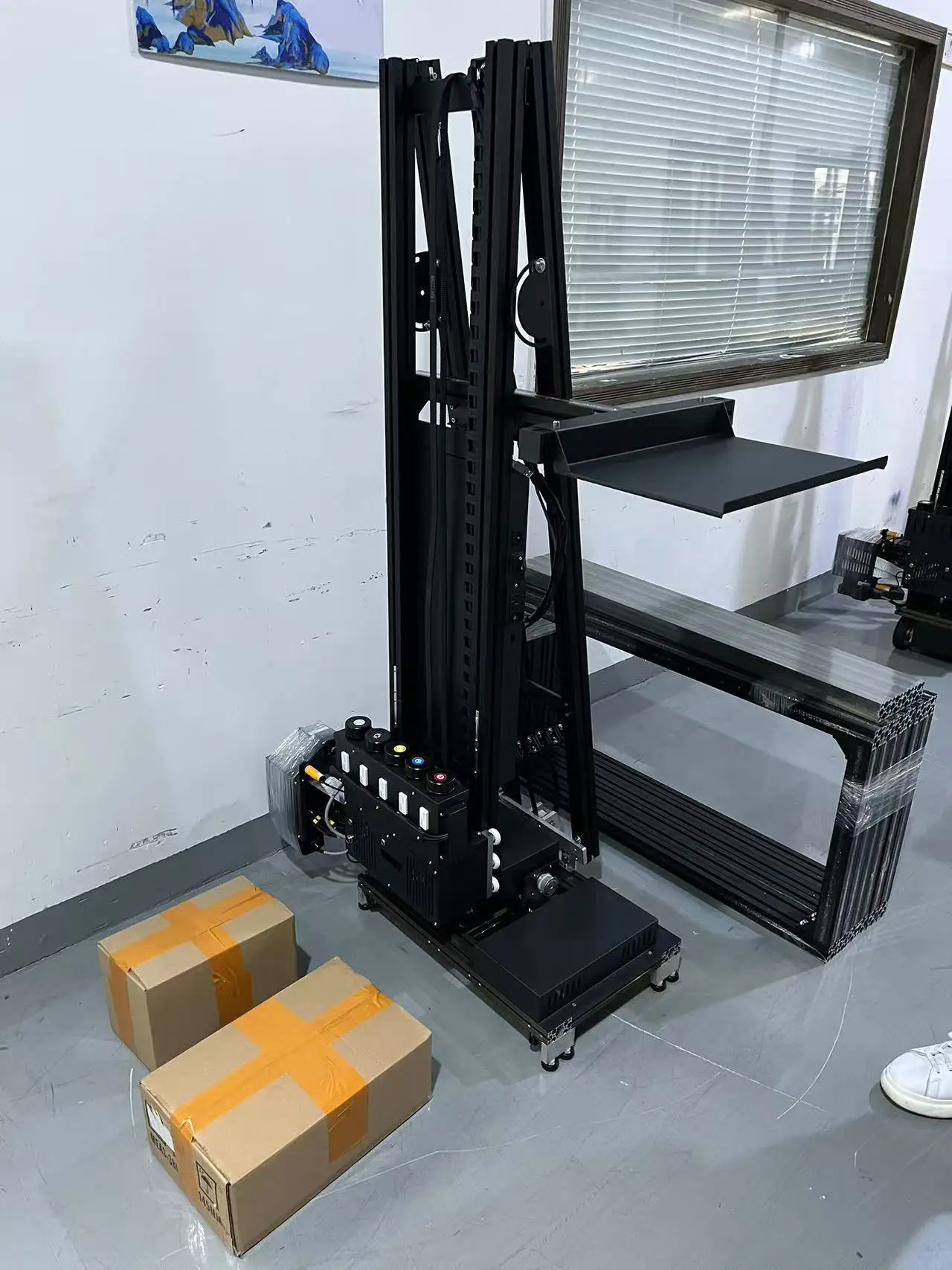 Pintor de pared automático, inyección de tinta UV, efecto 3D CMYKW DX10, cabezal de impresión doble para pintura interior y exterior