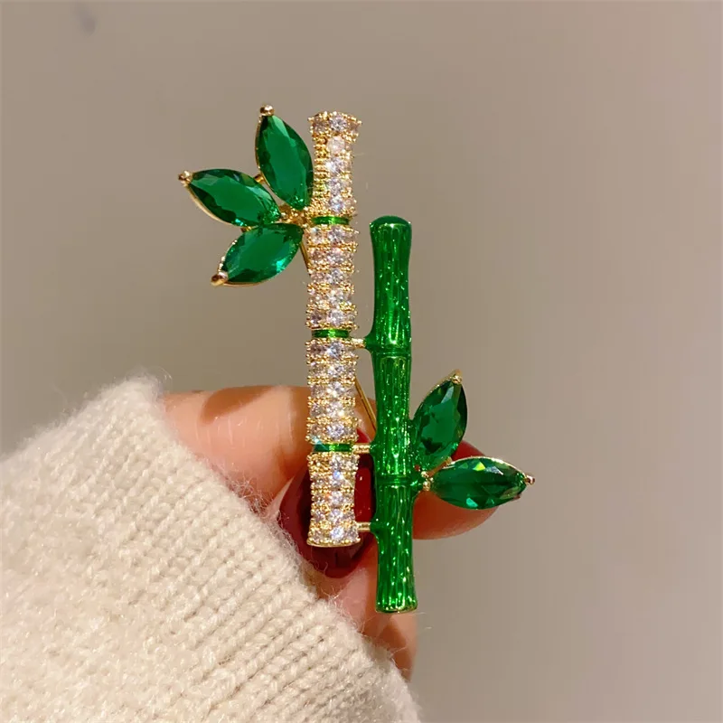 Temperament Elegant Retro Green Plant Imitation Emerald Bamboo Shape Brooch Pin For Women Brooches Suit Collar Dress Accessories