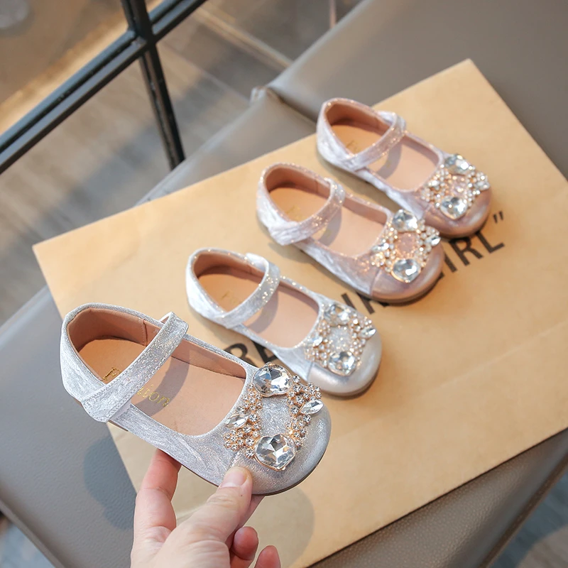 

Girls Leather Shoes Shiny Crystal Children Flats Shoes Round Toes Fashion Children Princess Performance Shoes Elegant Sweet