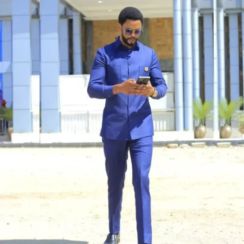 

Синий мужской костюм, однобортный, с двумя карманами для жениха, свадебные смокинги на заказ для жениха, свадебный смокинг, костюм из 2 предметов