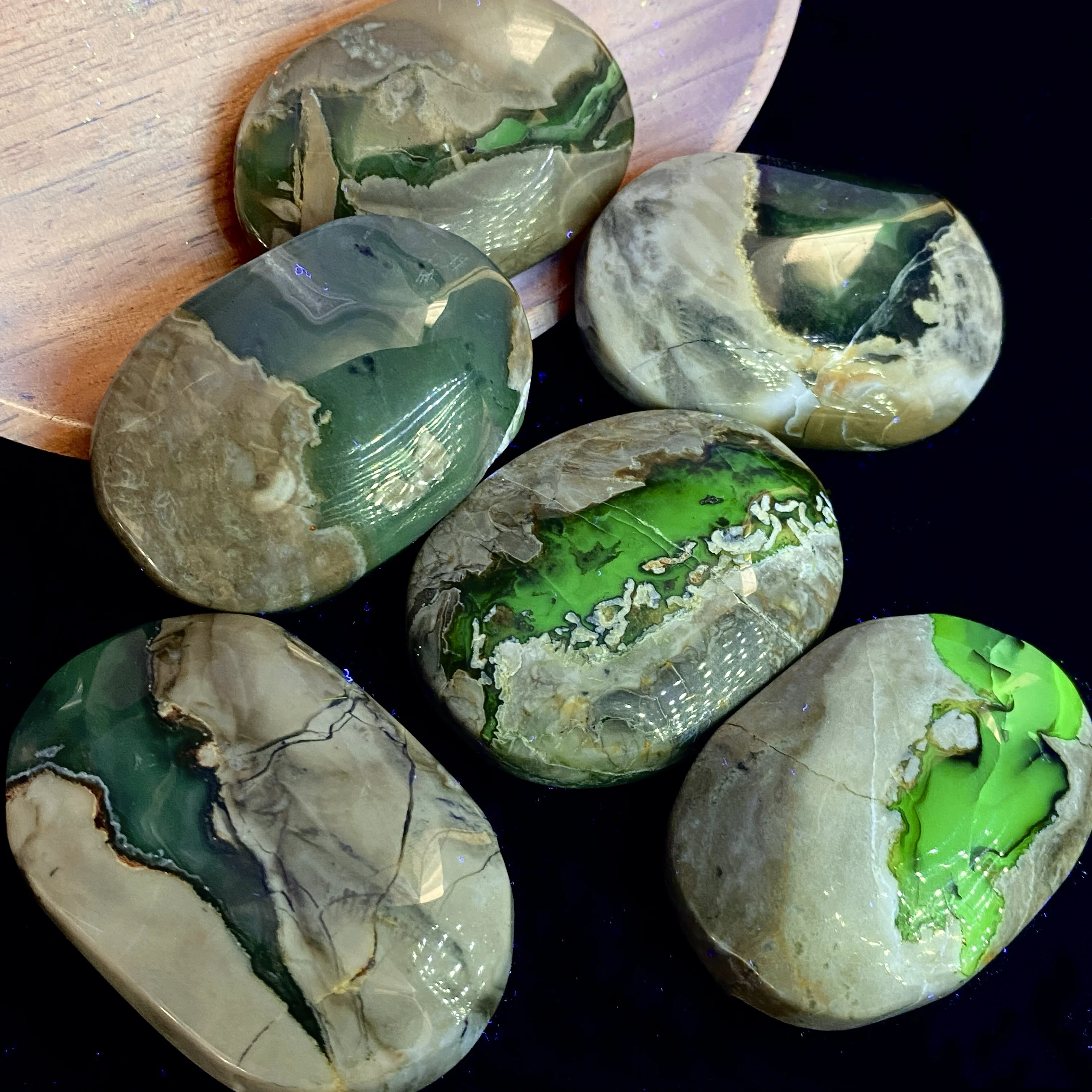 1 قطعة عالية الجودة العقيق البركاني حجر النخيل نحت الكريستال الطبيعي ، مجوهرات الأحجار الكريمة ، كريستال الشفاء ، هدية عيد ميلاد ، هدية النساء. #5