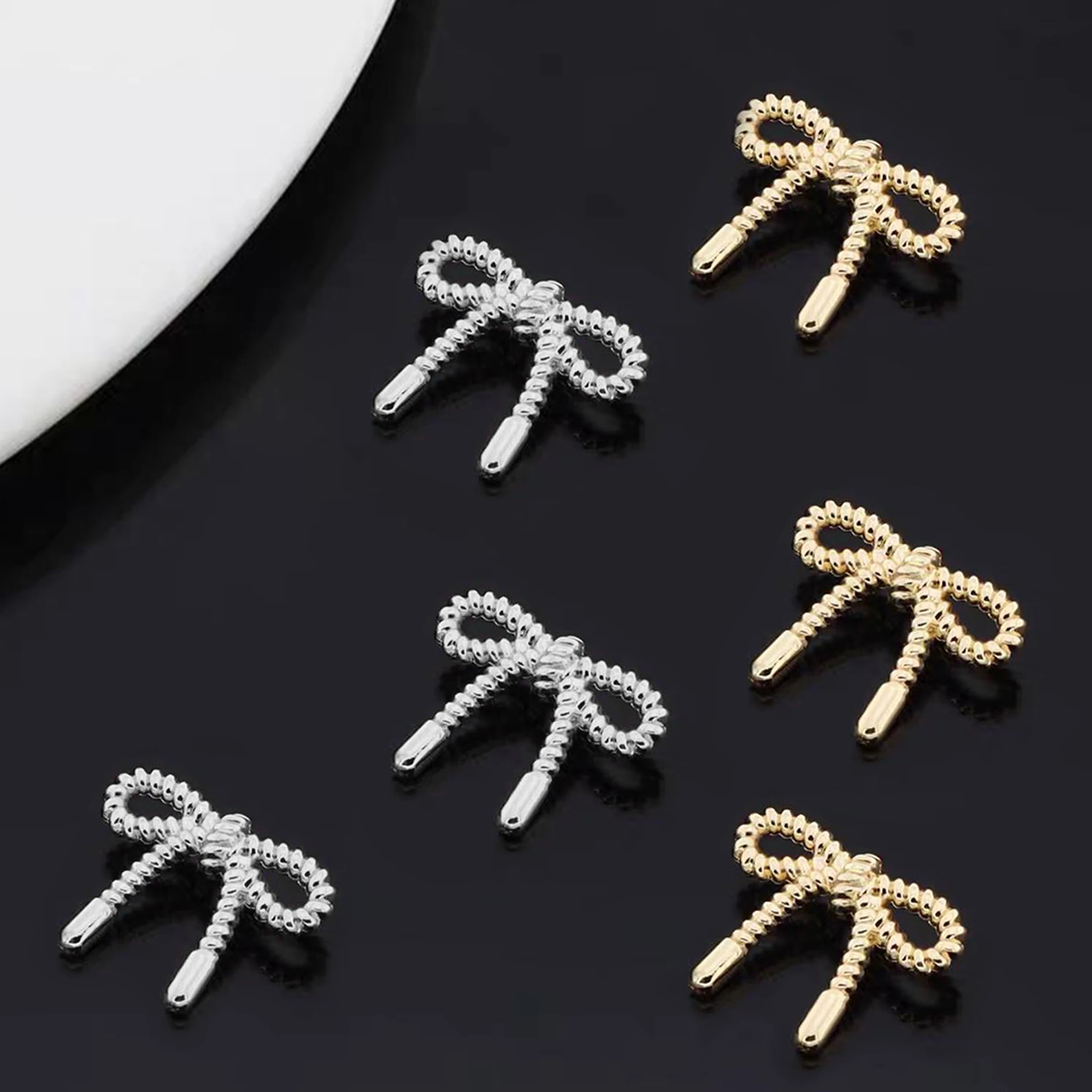 20PCS Nail Art Rhinestones Decorations Manicure Charms Japan Various Size Simple Thin Bowknot Bow Tie Gold Silver Twisted Alloy